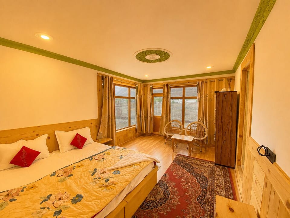 Double Room, Balcony, Mountain View | WiFi (free)