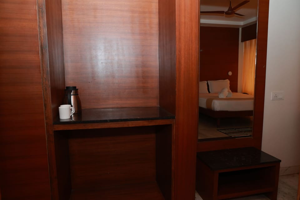 Family Room, City View | In-room safe, desk, laptop workspace, WiFi (free)
