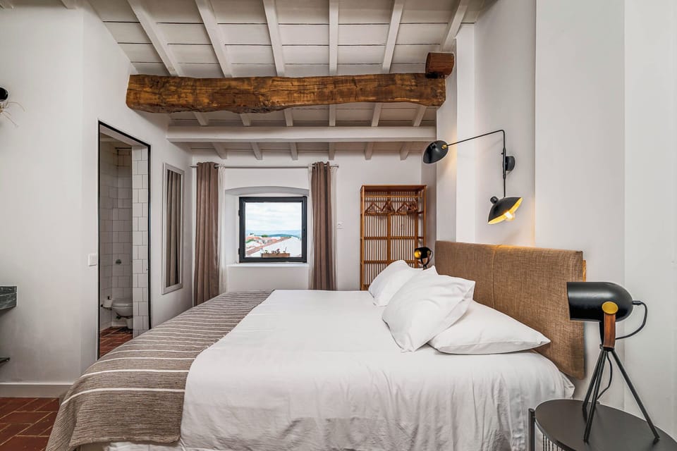 In-room safe, blackout drapes, WiFi (free)