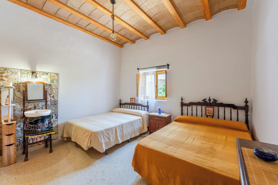 Classic Double Room, Mountain View | Laptop workspace, iron/ironing board (on request), WiFi (free)