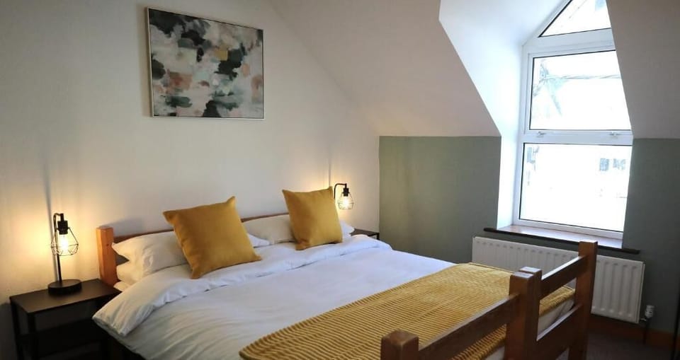 Double or Twin Room | Desk, laptop workspace, WiFi (free)