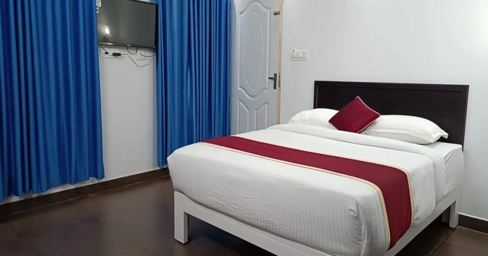 Deluxe Double Room, Garden View | WiFi (free)