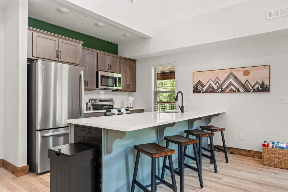Cabin, Multiple Beds, Mountain View (207 Meadow Song Way) | Private kitchen