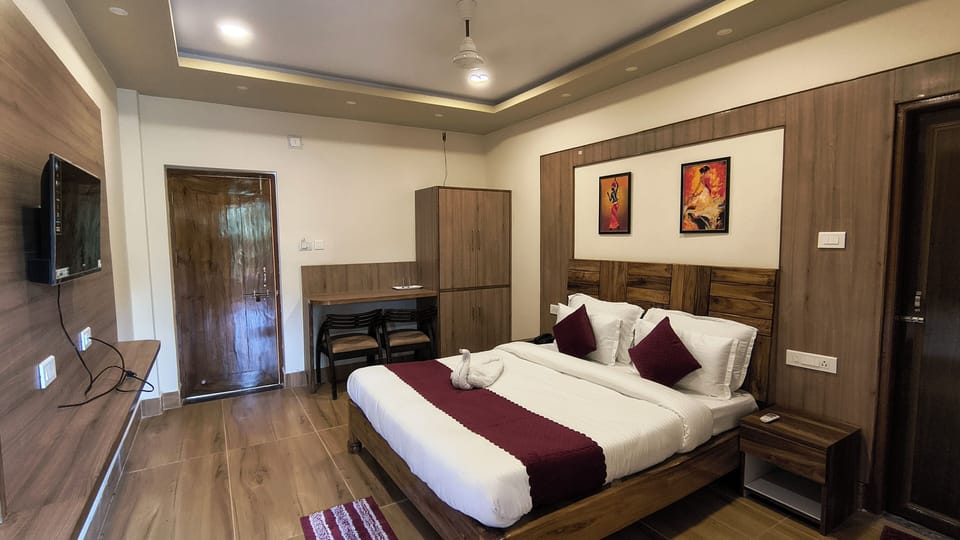 Deluxe Double Room, Garden View | WiFi (free)