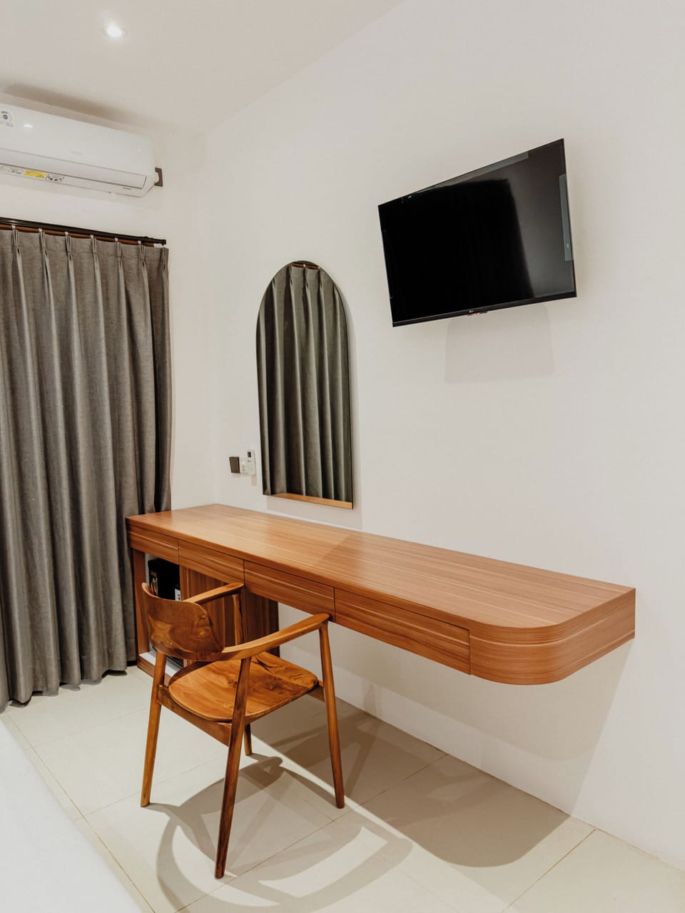Deluxe Room, Garden View | Interior