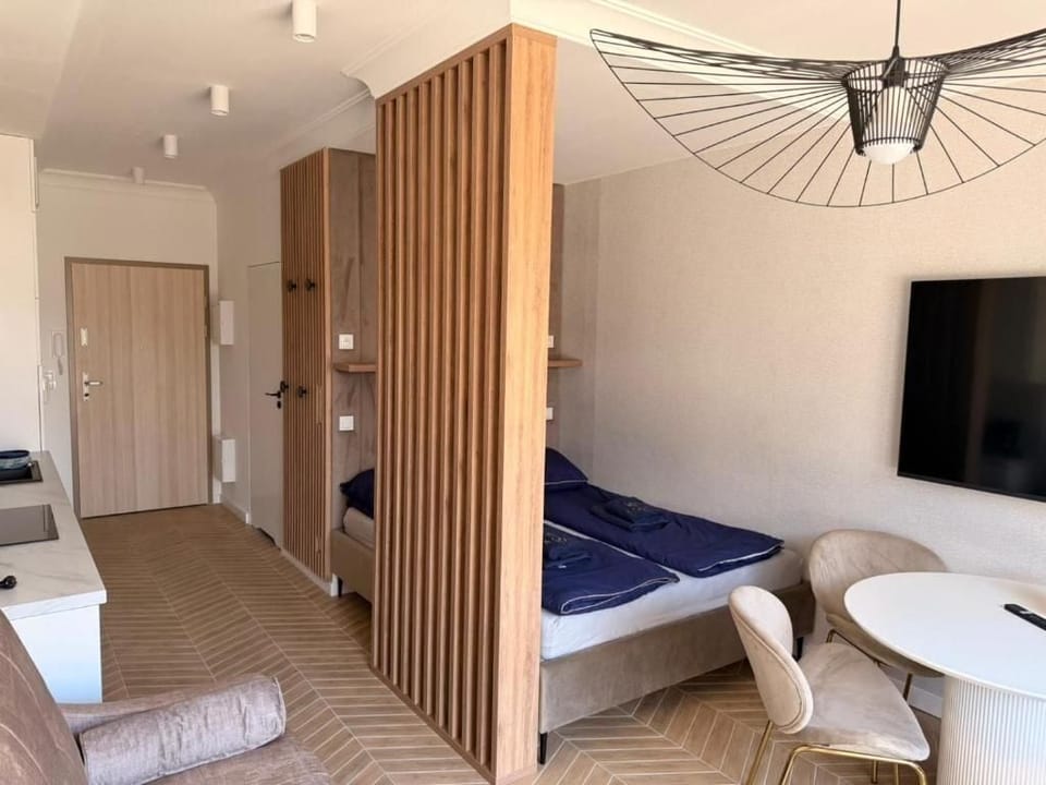 In-room safe, WiFi (free)