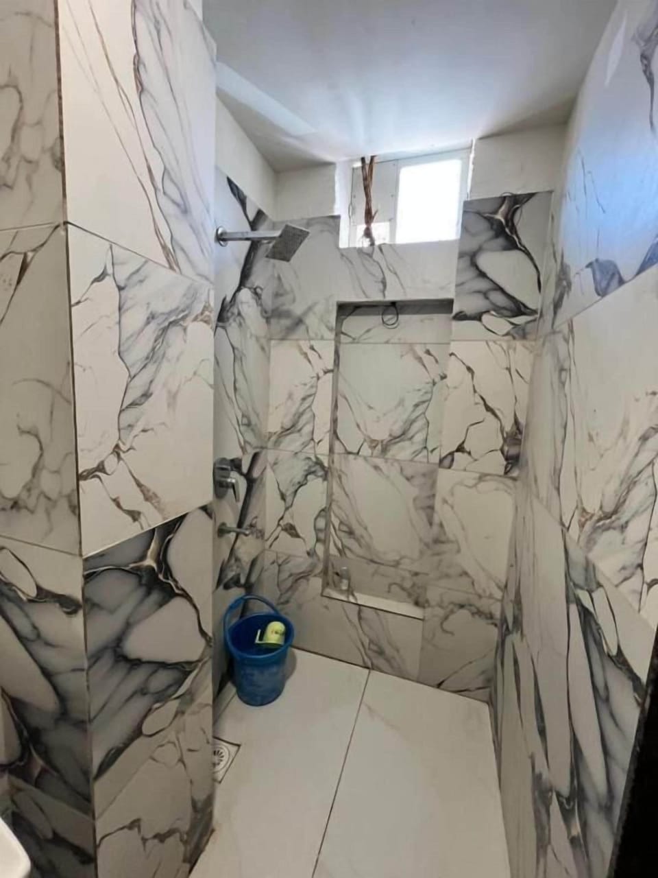 Family Room | Bathroom