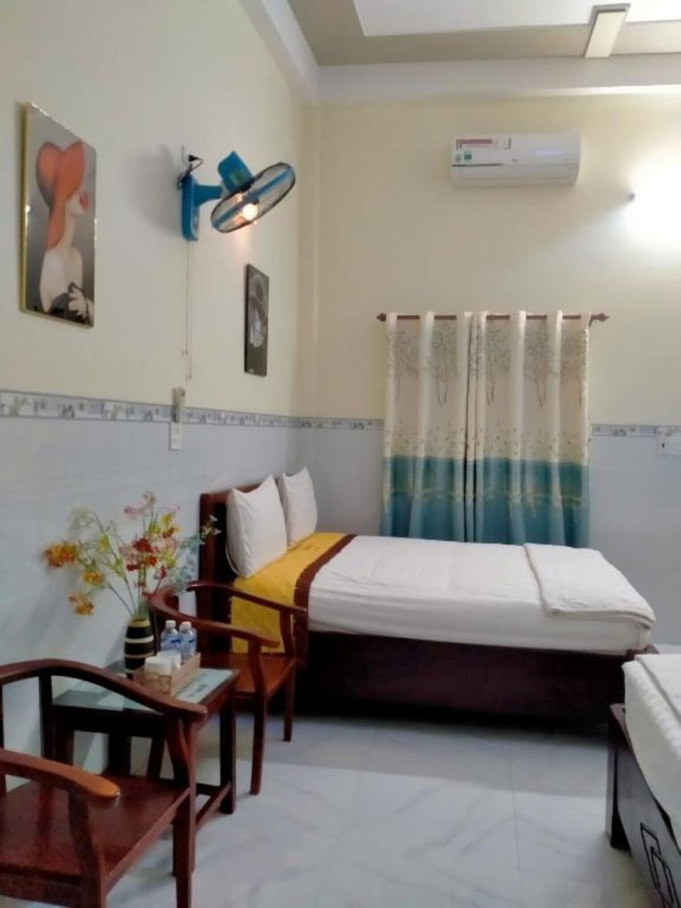 Quadruple Room | Desk, WiFi (free), bed sheets