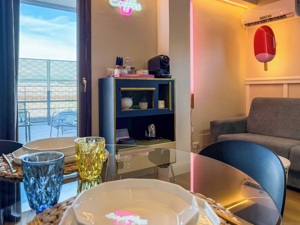 Penthouse, City View | Living area