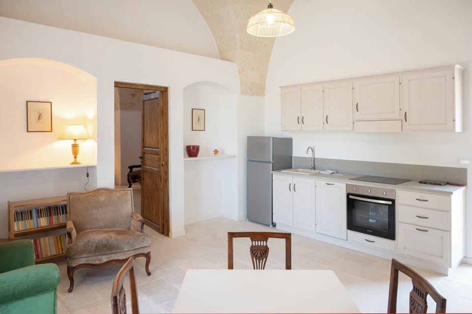 Stagionatoio | Private kitchen | Espresso maker, coffee grinder, cookware/dishes/utensils