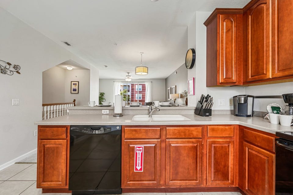 House (3 Bedrooms) | Property amenity