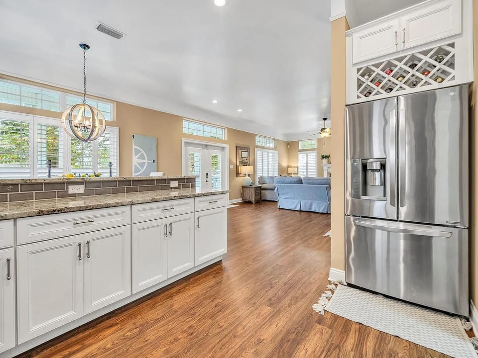 House, Multiple Beds (Fancy Nancy's Beach House) | Interior