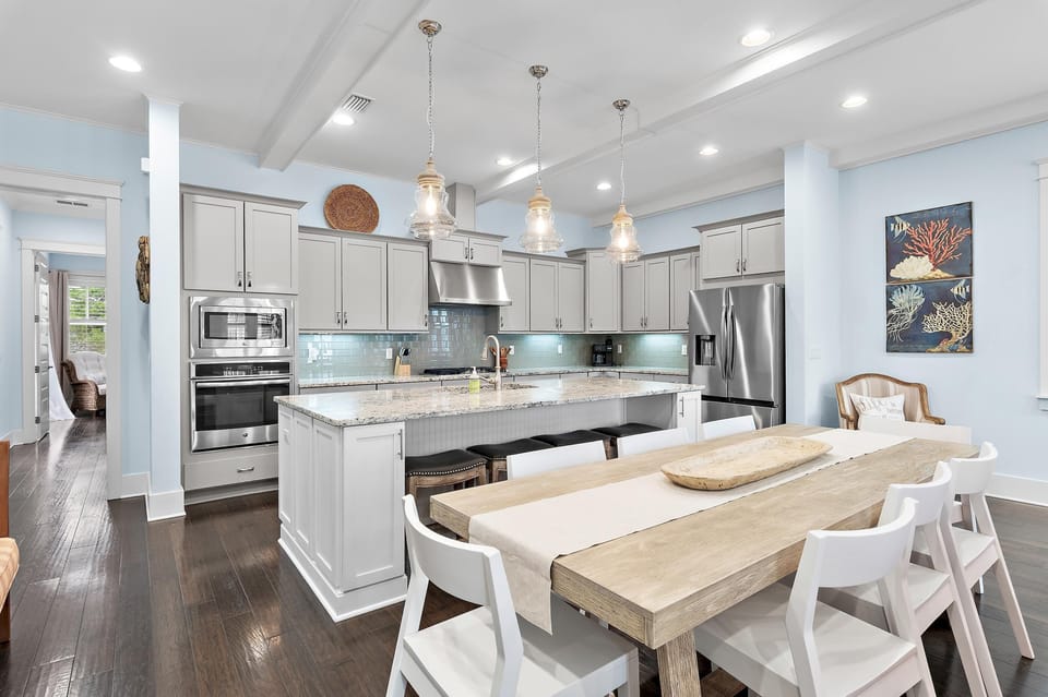 House, Multiple Beds (Gulfview on 30A) | Dining