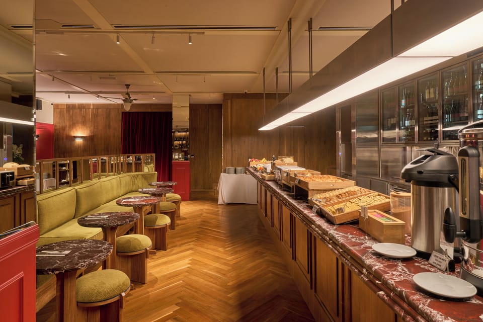 Breakfast buffet