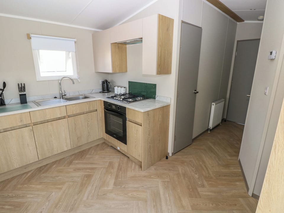 Cottage | Private kitchen | Cookware/dishes/utensils