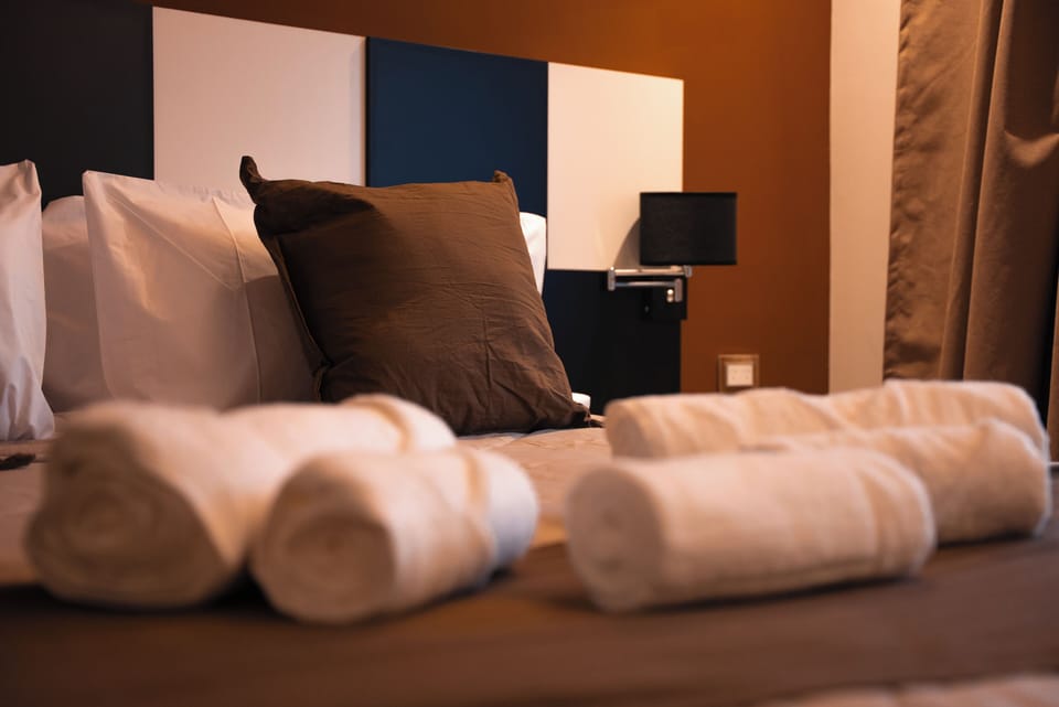 Comfort Double or Twin Room, Garden View | In-room safe, WiFi (free)