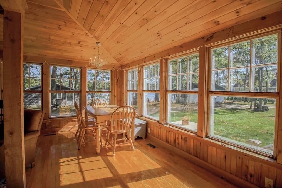 House, Multiple Beds, Kitchen (Harpswell Bay House) | 3 bedrooms, individually decorated, individually furnished, bed sheets