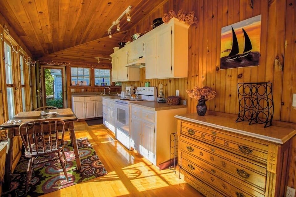 House, Multiple Beds, Kitchen (Harpswell Bay House) | Private kitchen