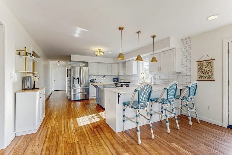 House, Multiple Beds, Garden View (Elegant Coastal Retreat) | Private kitchen