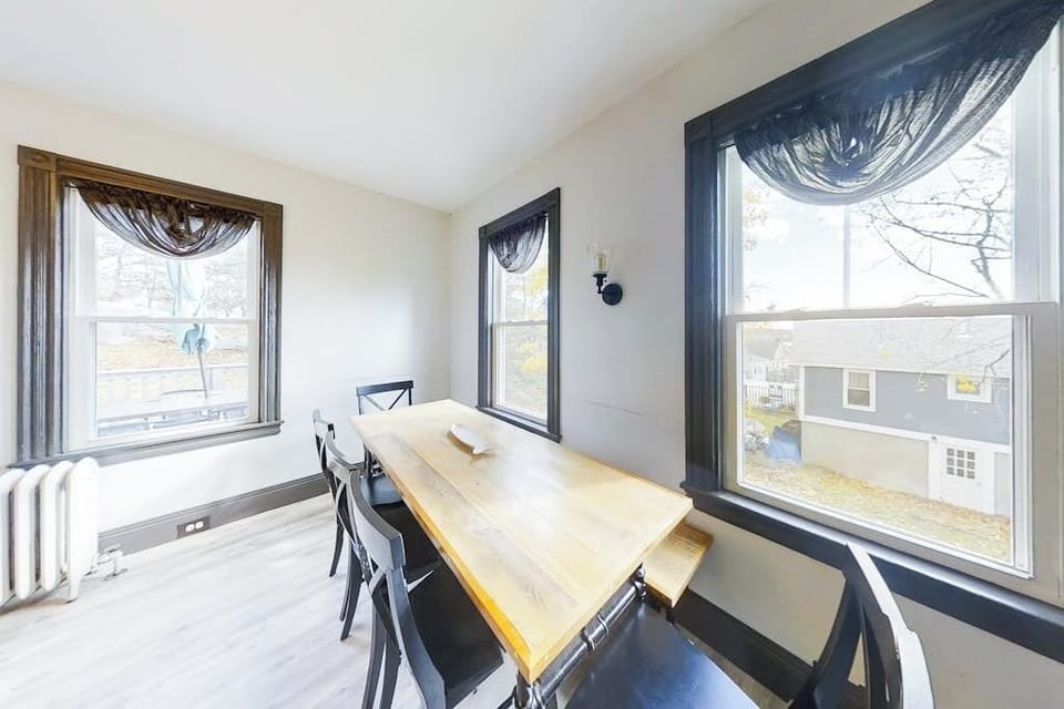 House, Multiple Beds (Boothbay Haven) | 5 bedrooms, individually decorated, individually furnished, bed sheets