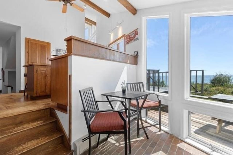 House, Multiple Beds (Clark Point Cottage) | 3 bedrooms, individually decorated, individually furnished, bed sheets