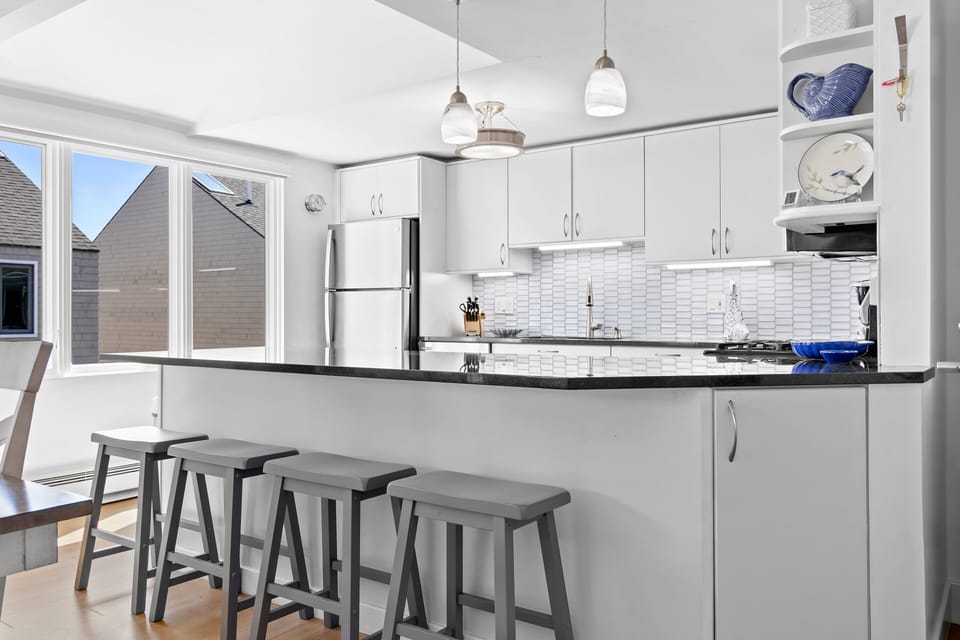 Condo, Multiple Beds (Bay View at Harbor Square) | Private kitchen