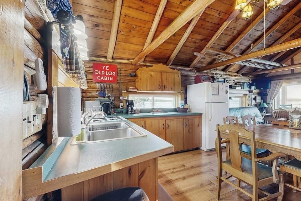 Cabin, Multiple Beds (The Rockwood Cabin on Moosehead Lake) | Private kitchen