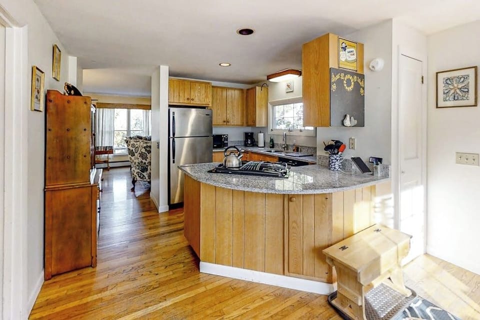 House, Multiple Beds (Dory Haven) | Private kitchen