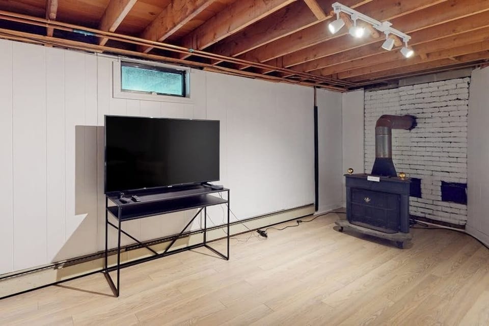 House, Multiple Beds (Casco Breeze) | Interior