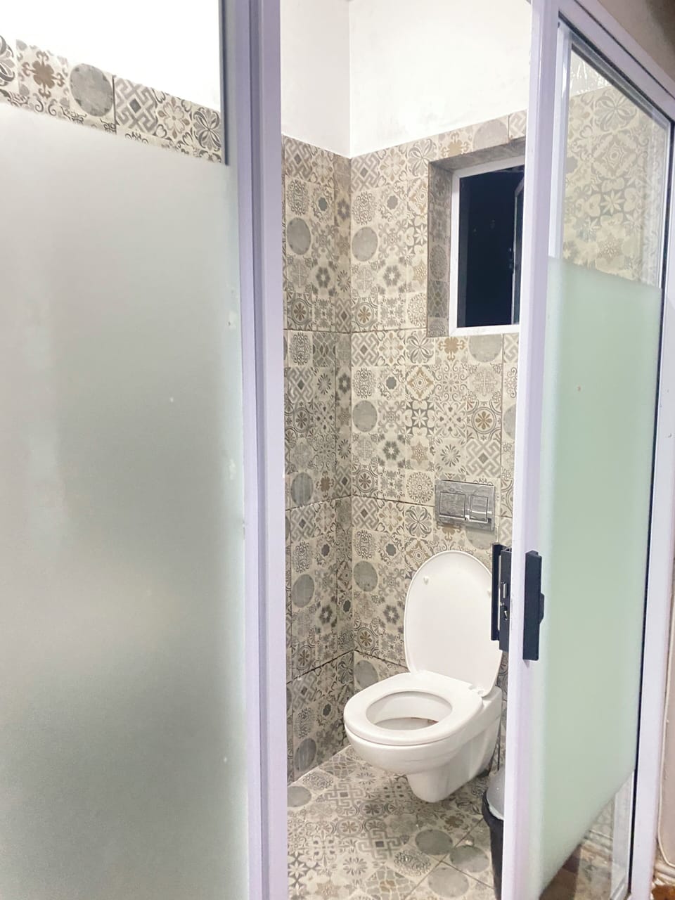 Family Quadruple Room | Bathroom | Shower, towels, soap, toilet paper