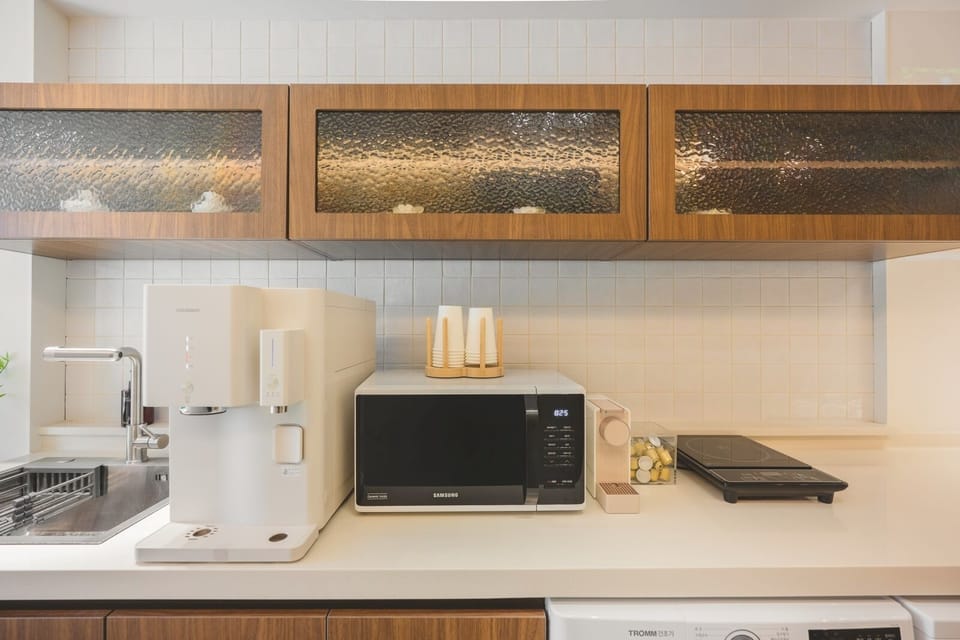 Shared fridge, shared microwave