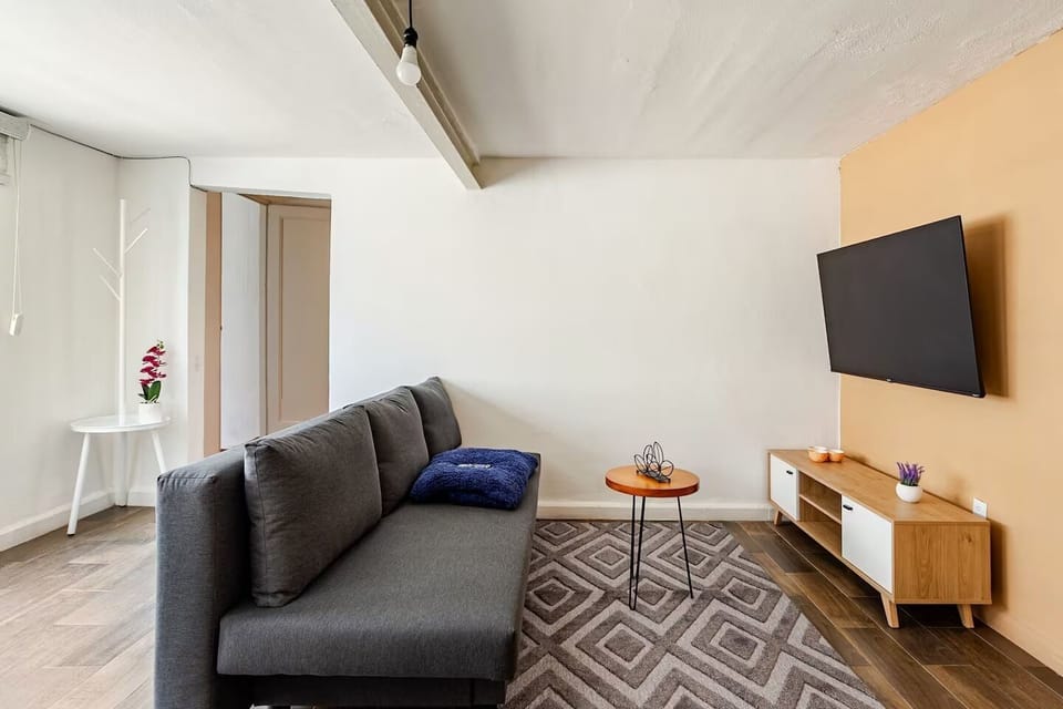 Apartment, 2 Bedrooms | Living area
