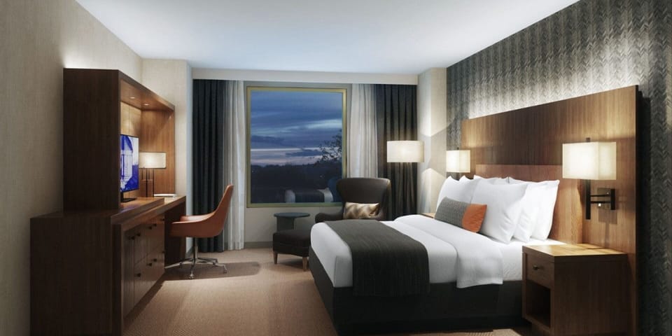 Premium bedding, in-room safe, desk, laptop workspace
