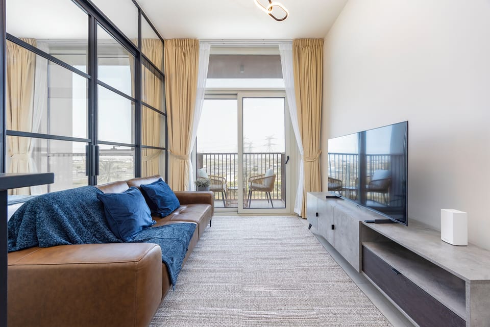Apartment, Balcony | Living area