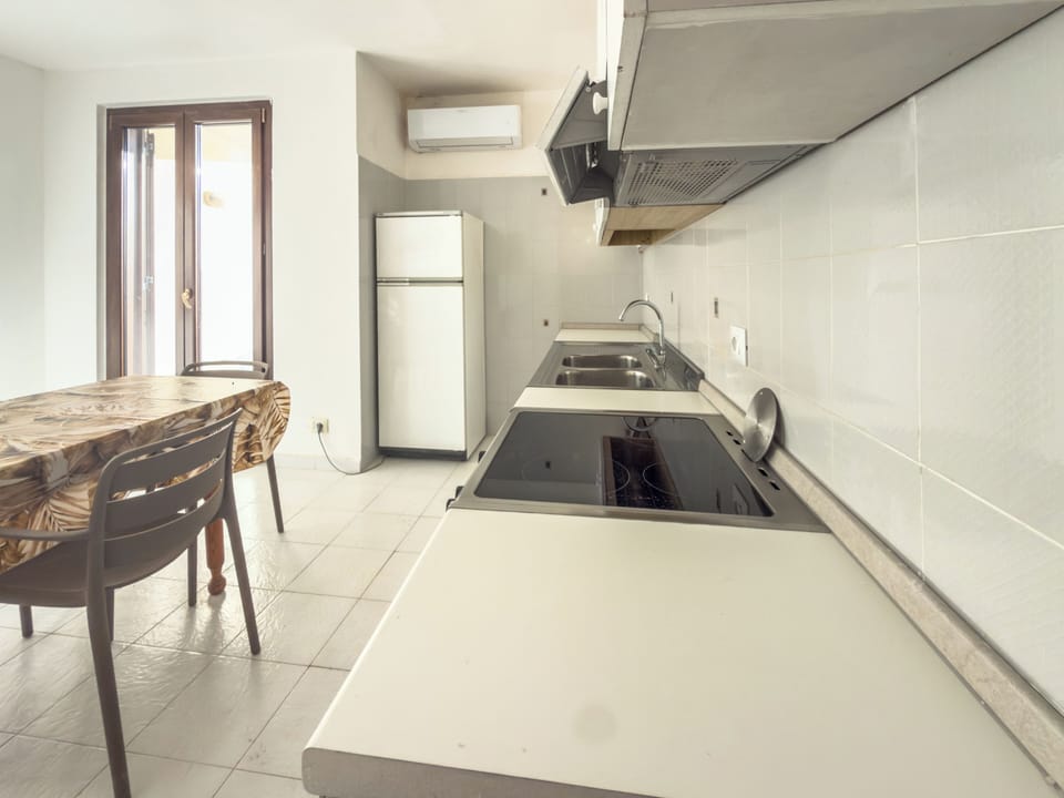 Apartment, Lake View | Private kitchen