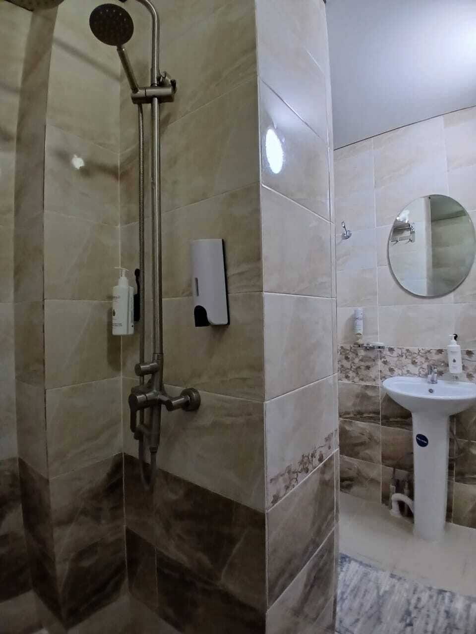 Standard Triple Room | Bathroom | Free toiletries, hair dryer, towels, soap