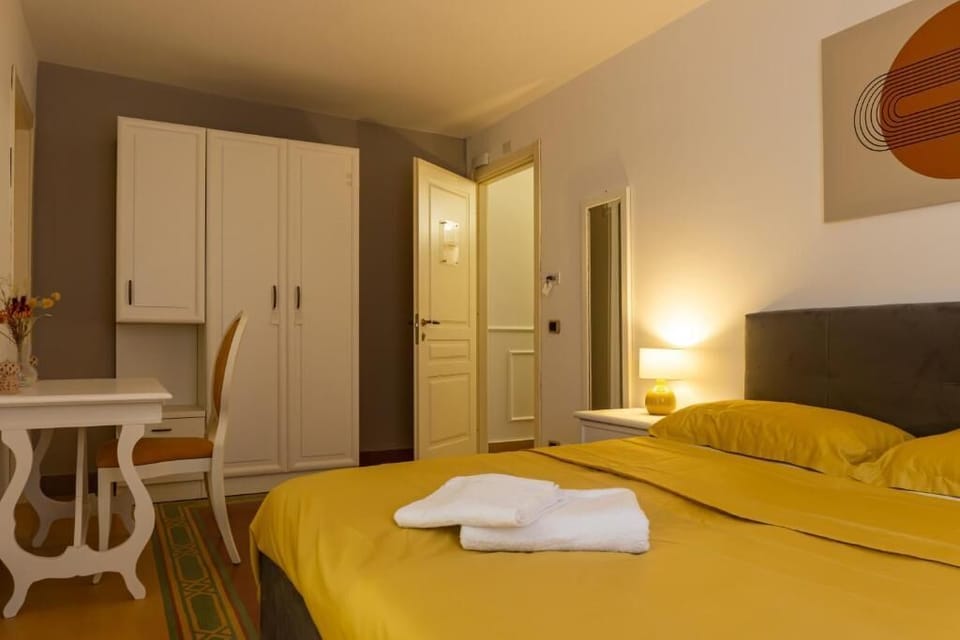 Double Room (Gammazita) | Desk, iron/ironing board, WiFi (free)