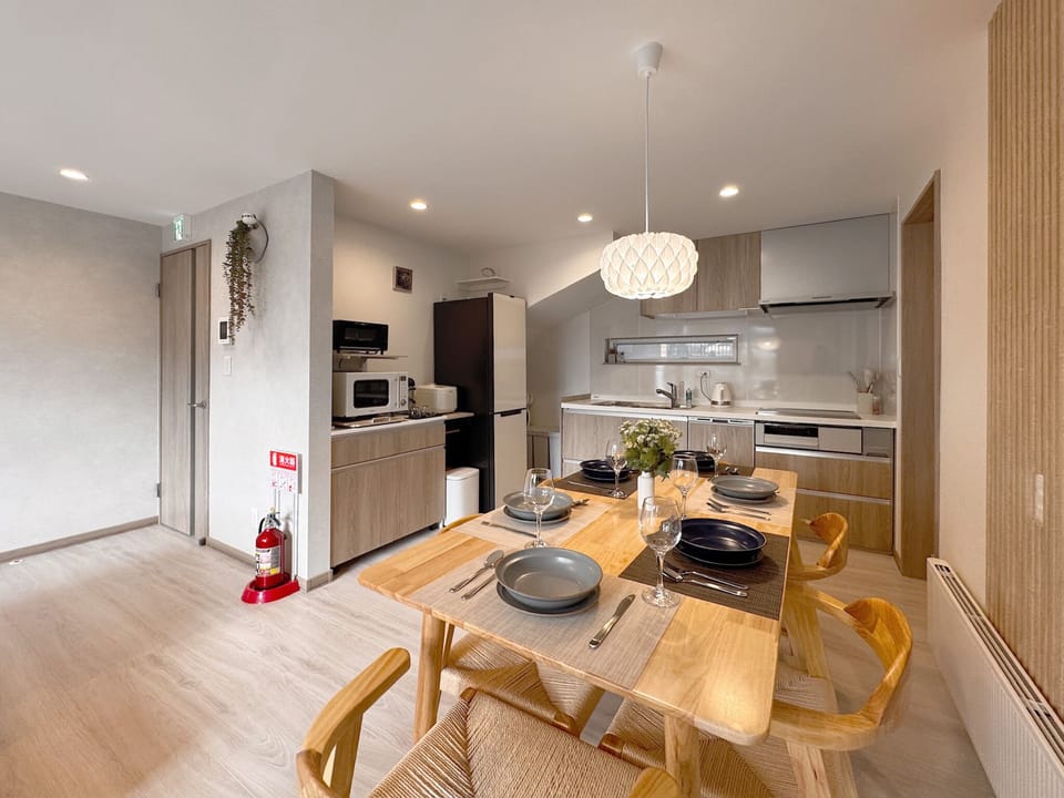 Basic House, City View | Private kitchen