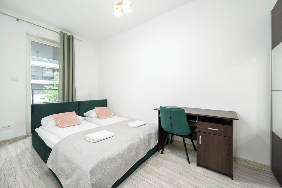 Apartment, Balcony | Iron/ironing board