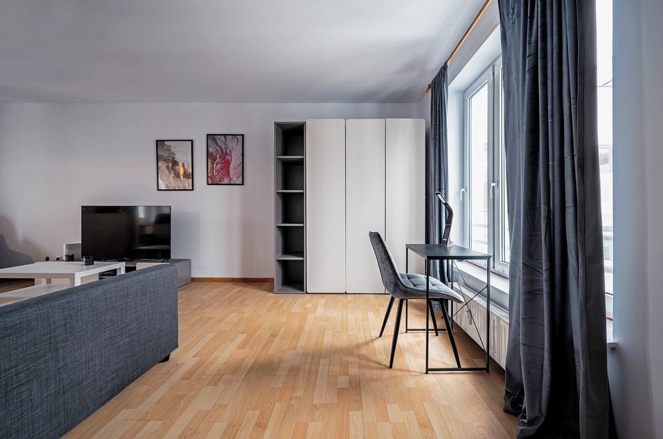 Studio, Balcony | Iron/ironing board, WiFi (free)
