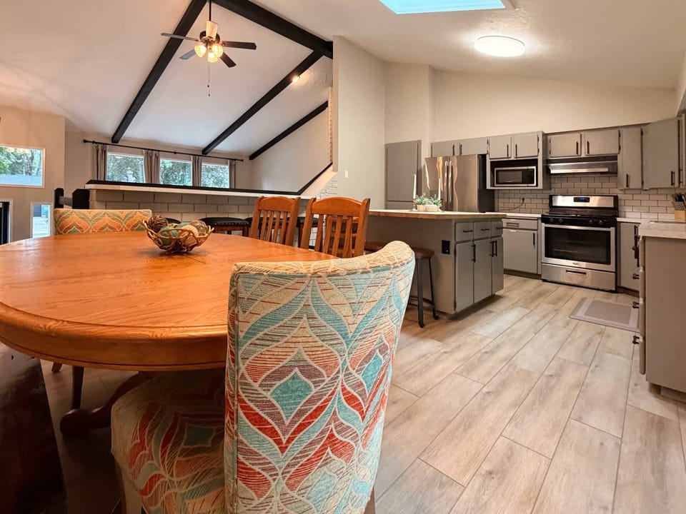 House | 3 bedrooms, high-speed internet
