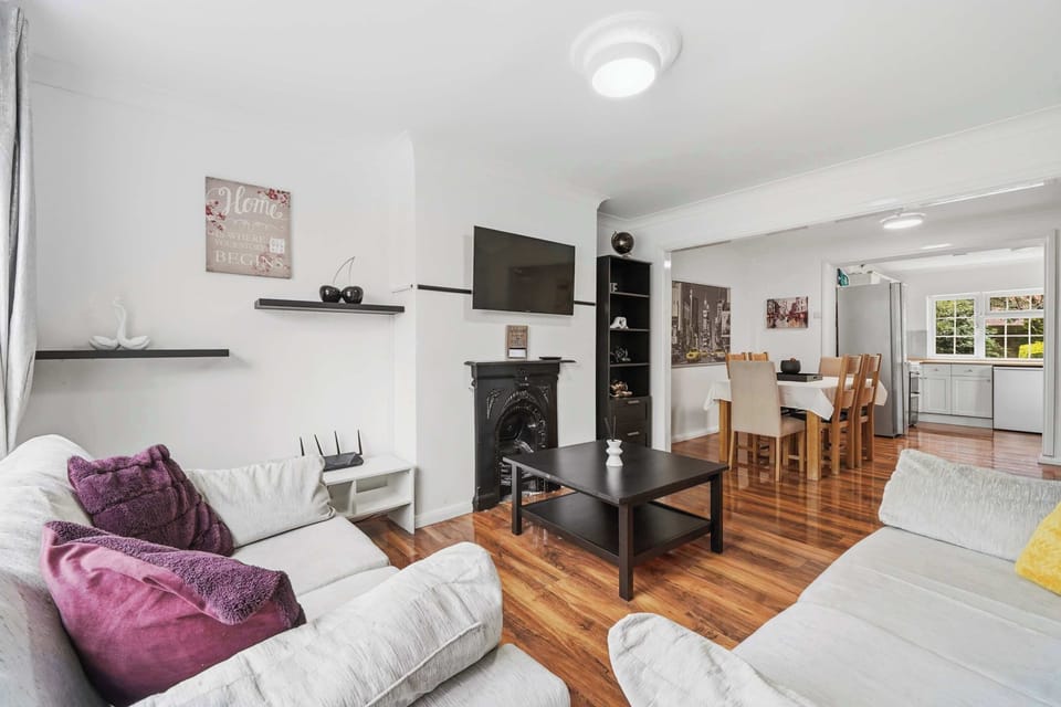 House | 3 bedrooms, high-speed internet