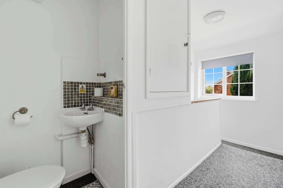 Comfortable 3 bed House Near Bedgrove Park House in Aylesbury