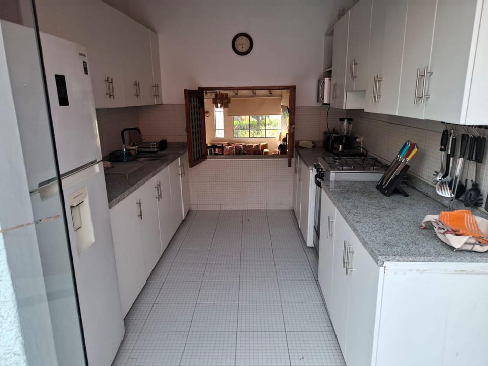 House | 3 bedrooms, high-speed internet