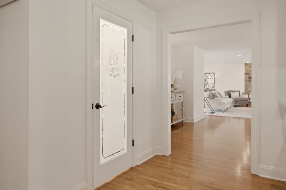 House, 5 Bedrooms | Interior