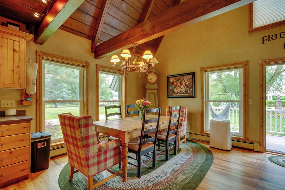 House (6 Bedrooms) | Interior