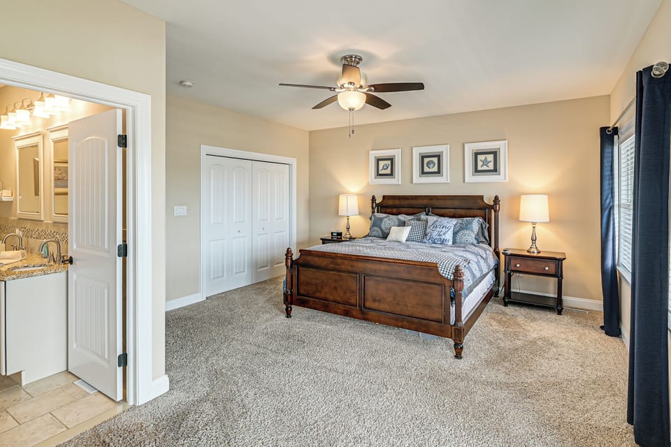 Walk to Brigantine Beach! Family Townhome w/ Views Apartment in Brigantine