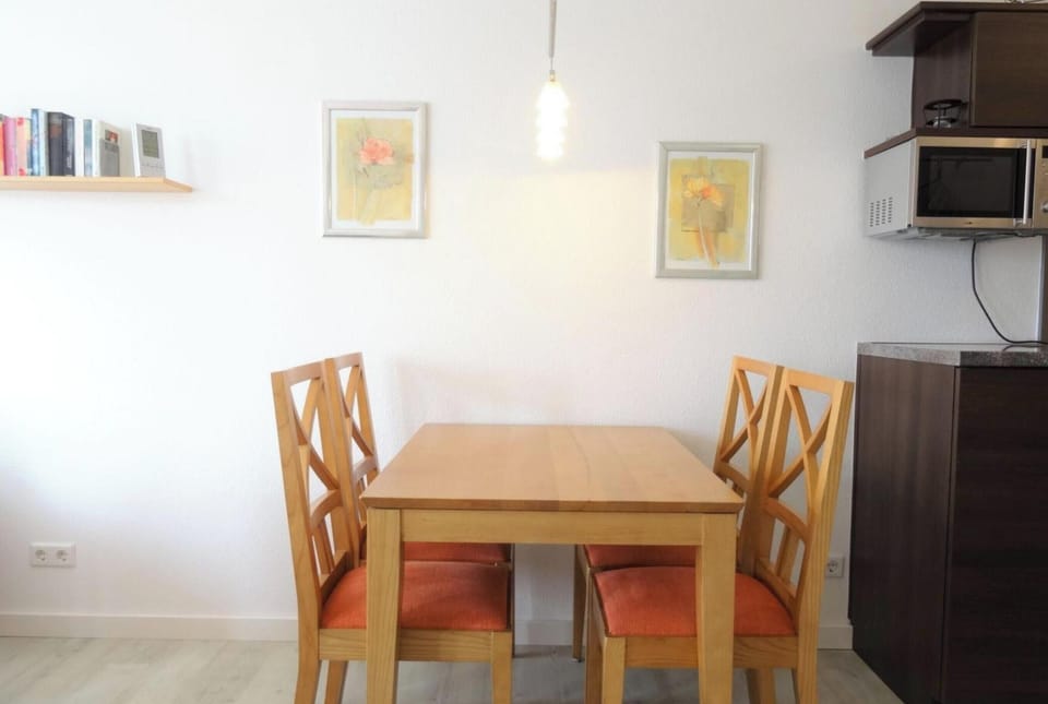 Apartment | Dining