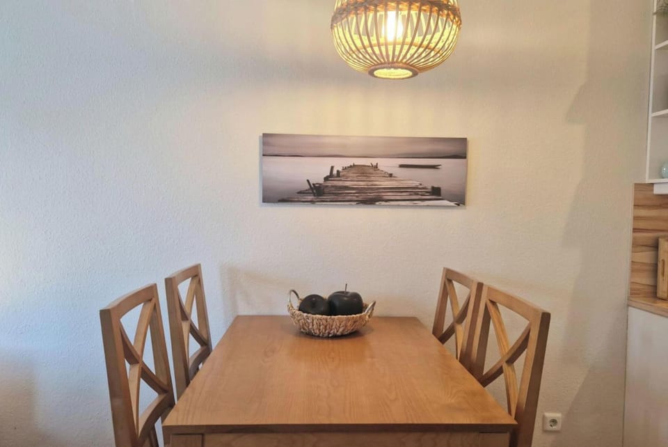 Apartment | Dining