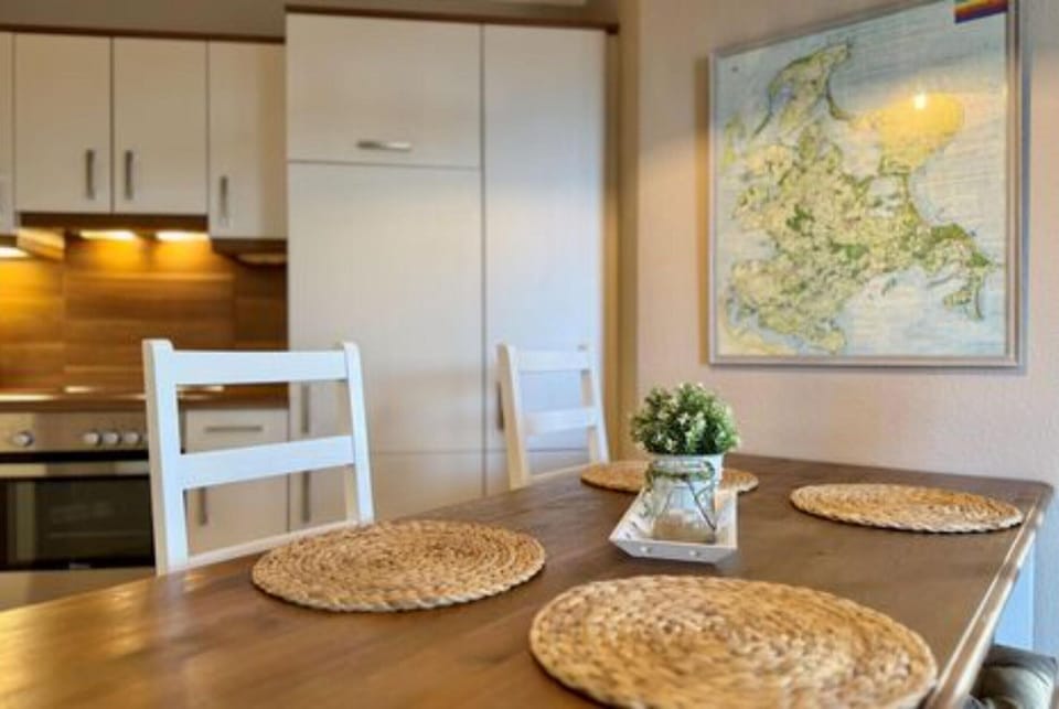 Apartment | Dining